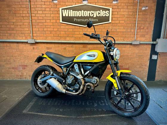 DUCATI SCRAMBLER ICON 